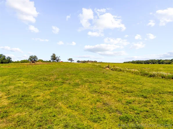 3 Lone Oak Rd, Indianola, OK 74442