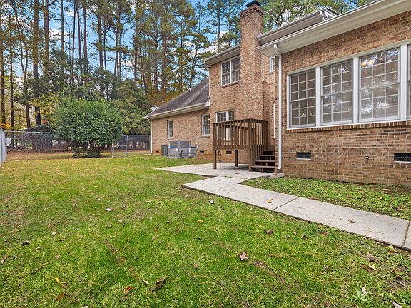 3rd image of 4701 Regalwood Dr