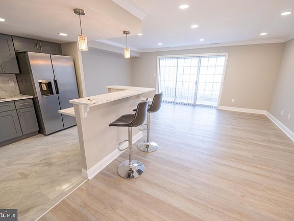 4th image of 4411 Ernie Davis Cir