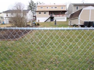 78 Walmott Dr, Huntington, WV 25705