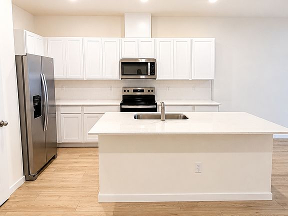 3rd image of 3396 Chroma St