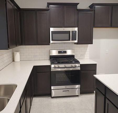 4th image of 6404 Gunflint Dr