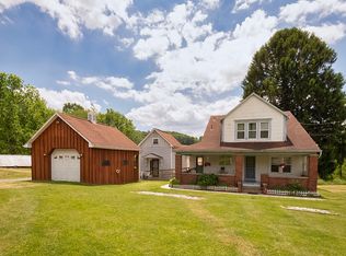 386 Fanker Rd, Harmony, PA 16037