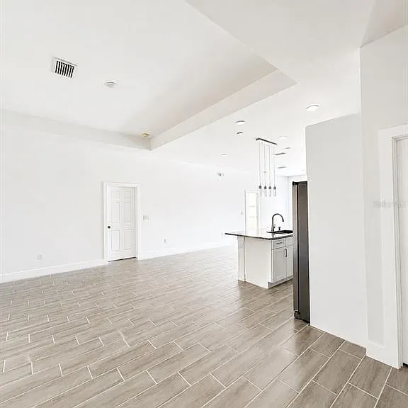 358 Albatross Rd — Photo 5