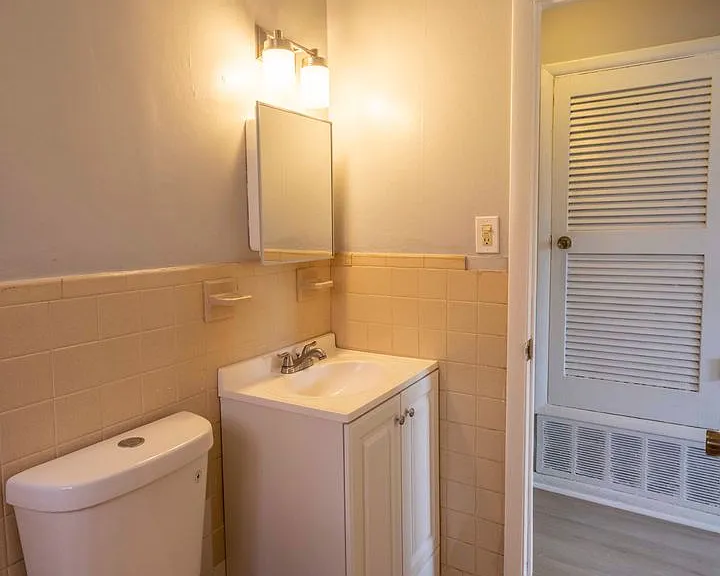 For Rent: Historic Charm at 2300 Eutaw Place Your Urban Retreat Awaits! — Photo 29