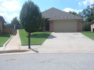 9421 Barnhill Cir, Oklahoma City, OK 73162