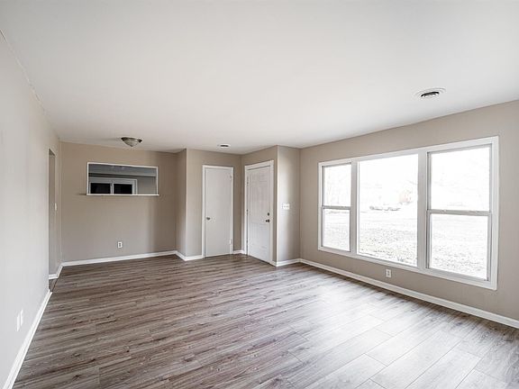 2nd image of 9215 Highland Dr
