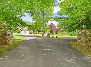 144 Primitive Acres Ln, Boones Mill, VA 24065