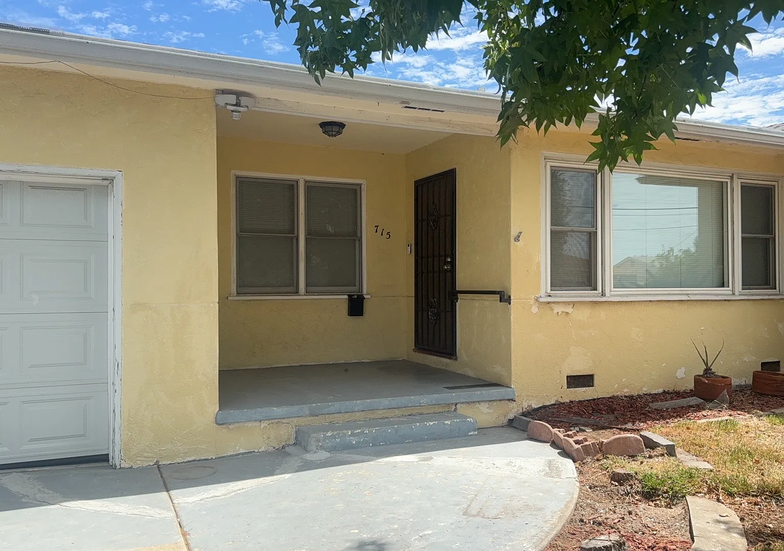 3 bed, 1355 sqft, $3,450 — Photo 2