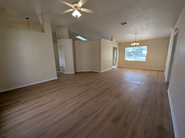 428 NW 96th Way — Photo 5