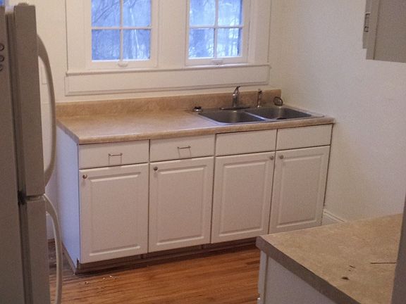 4th image of 238 E Broad St