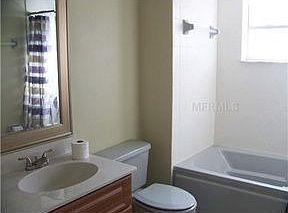 4th image of 6621 Foxmoor Dr