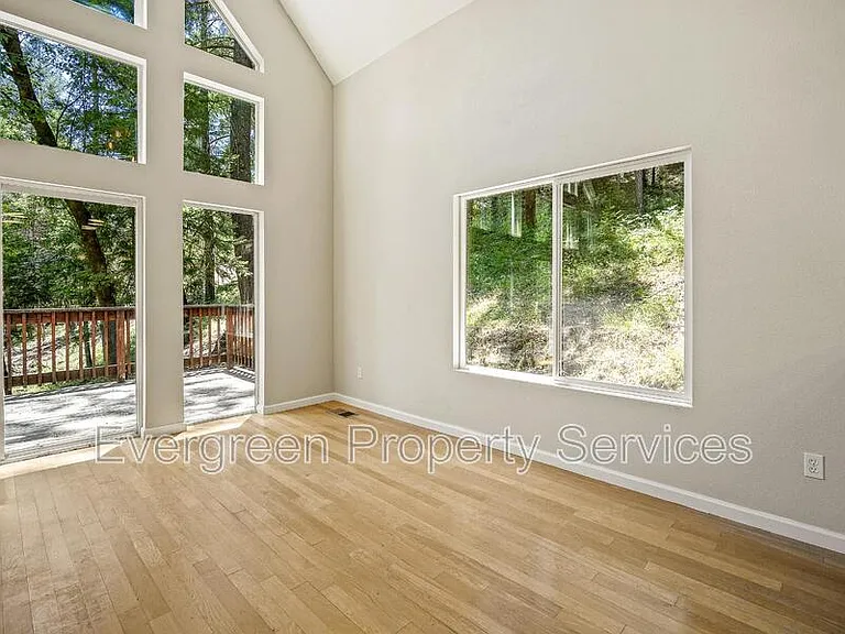 1932 Tecolote Dr — Photo 7