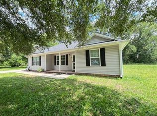 8 Bland St, Mayesville, SC 29104