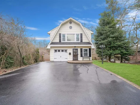 24 Lakeview Avenue, West Islip, NY 11795