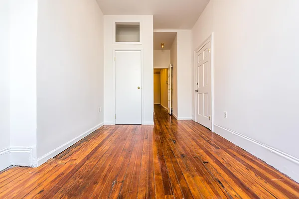 Rented by Nooklyn NYC LLC | media 45