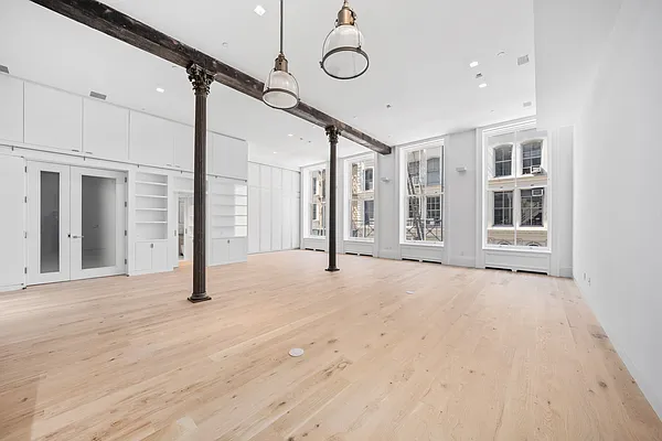 Rented by New York Residence | media 32