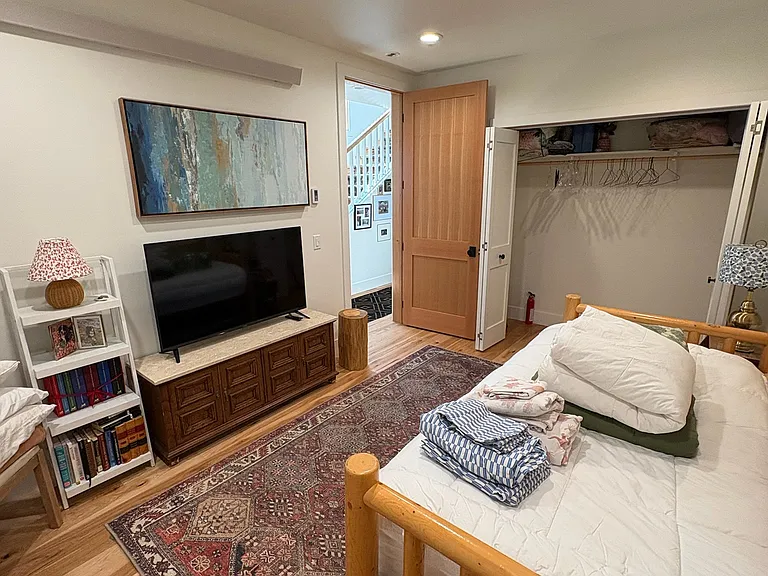 16 E Simpson Ave #A — Photo 11