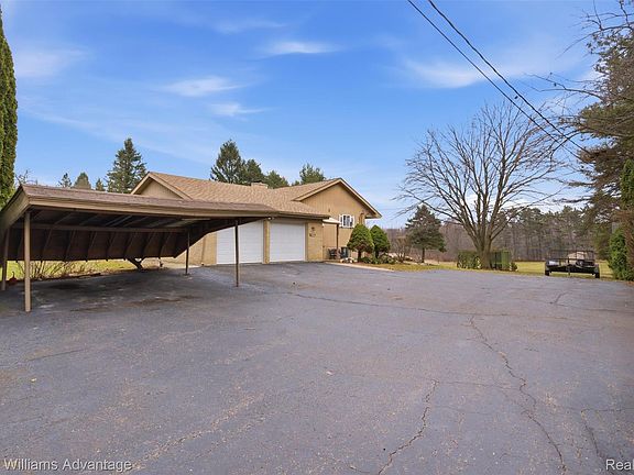 5th image of 7670 Seven Mile Rd