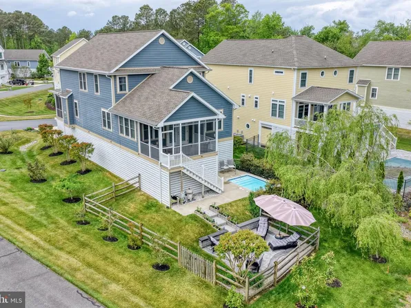 39039 Jay Bird St, Bethany Beach, DE 19930