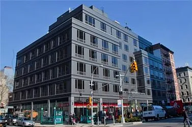 Rented by R New York