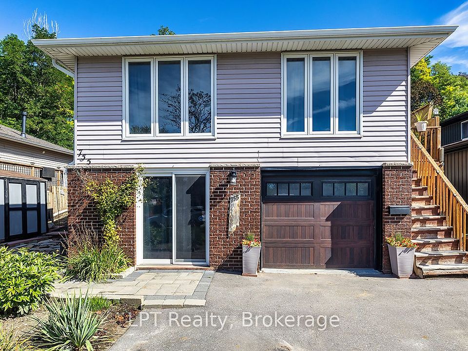 1st image of 755 Wesley Dr