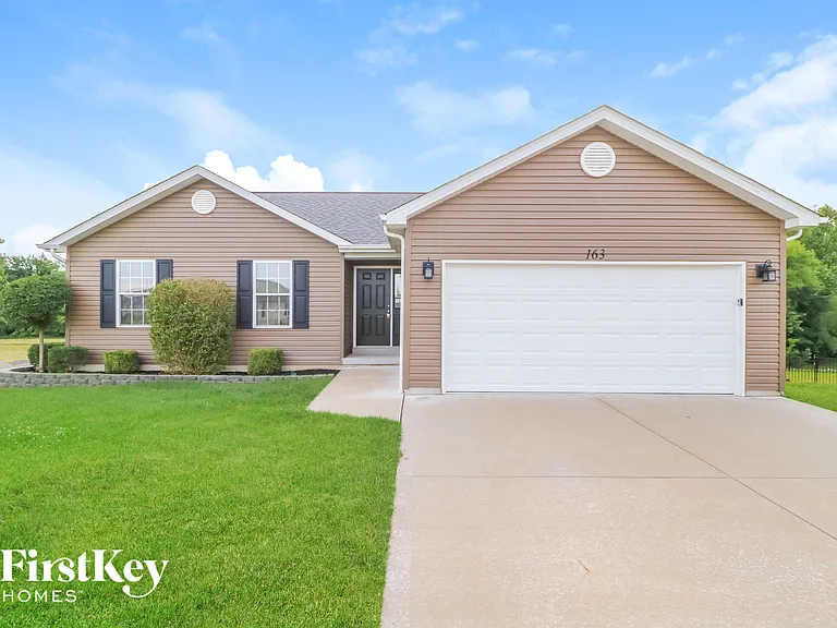 163 Briarwood Dr — Photo 1