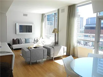 Rented by R New York