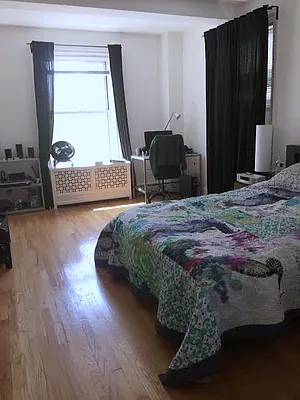 Rented by Mdrn Residential | media 12