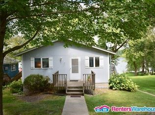 9320 Rhoy Ave, Chaska, MN 55318