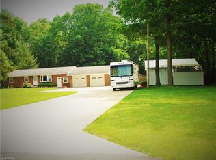 1972 Deerfield Ave NW, Dalton, OH 44618