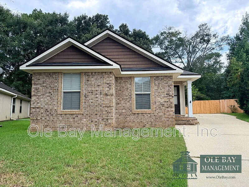 18 Breydon Ct