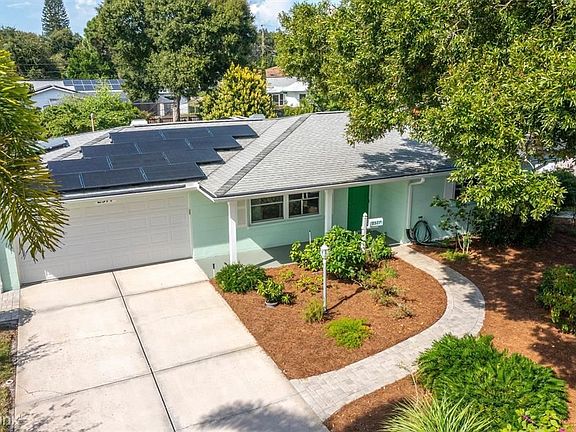 3rd image of 2577R 69th Ave S