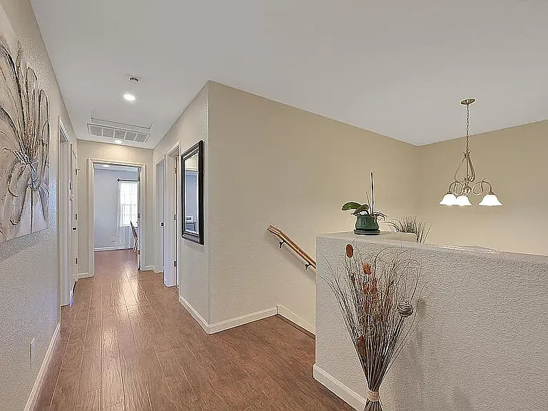 2052 Gold River Dr — Photo 30