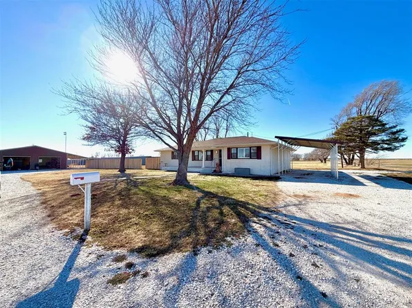 615 W County Line Rd, Seiling, OK 73663