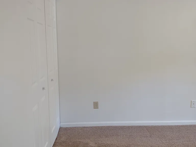 This photo has not been altered in any way: no edits or filters have been applied to try to deceive the viewer by having the room appear larger or brighter than it actually is.