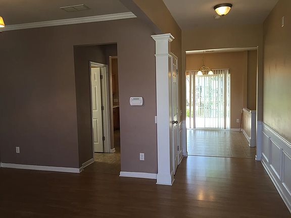 3rd image of 11018 Holm Oak Pl