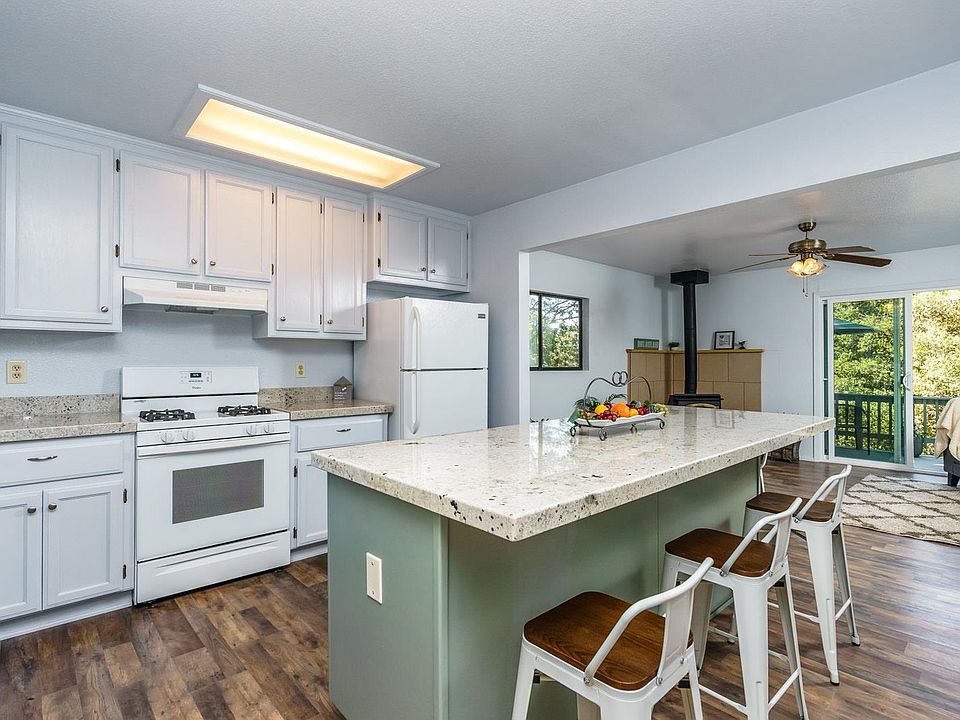 1st image of 20718 Ponderosa Way