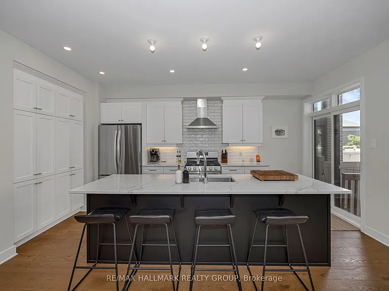 208 Big Dipper St E — Photo 13