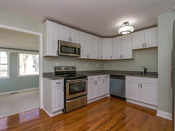 Kitchen Stainless Appliances