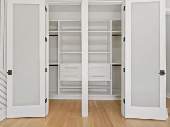 160 Central Avenue image 10 of 31