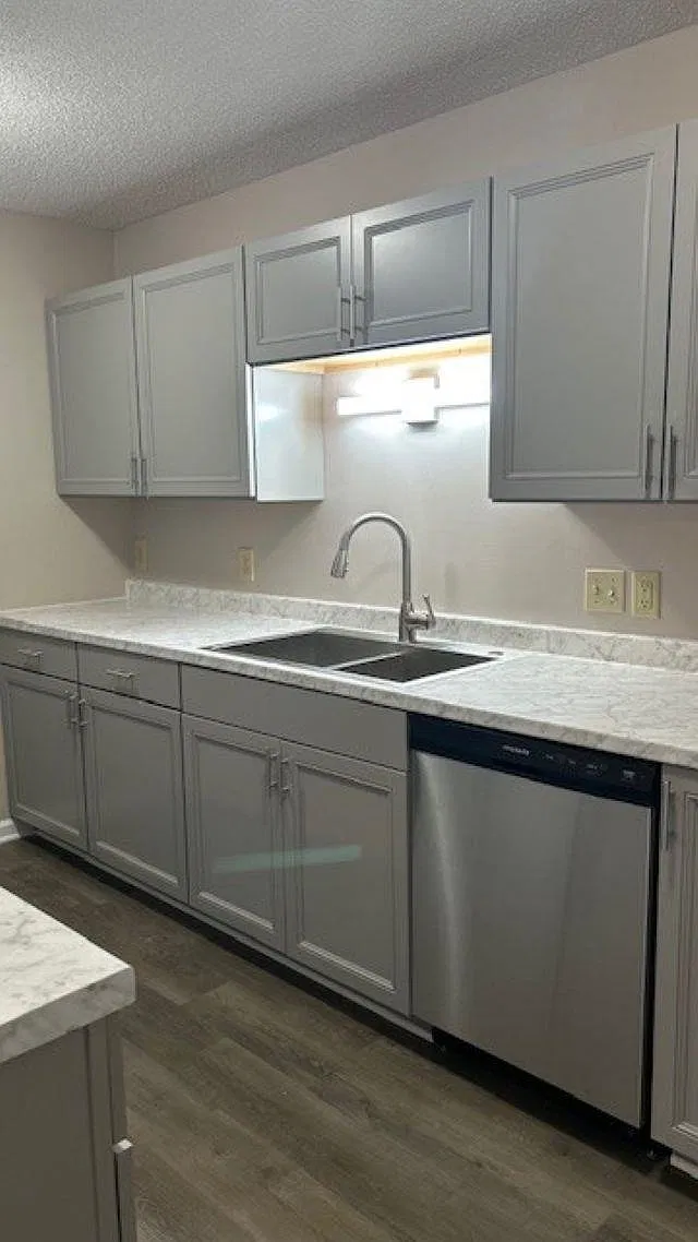 3 bed, 2.0 bath, 900 sqft, $1,650 — Photo 4