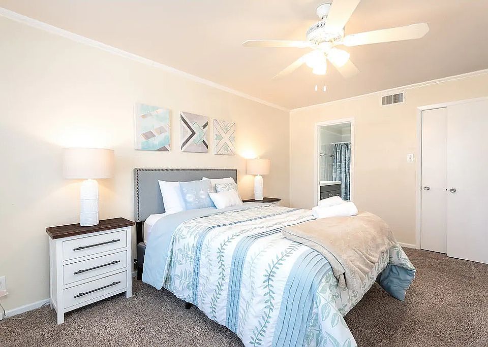 1st image of 8401 N New Braunfels Ave APT 115A