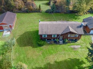 17 Bowers Hill Rd, Oxford, CT 06478