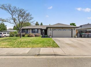 3090 Cheltenham Way, Medford, OR 97504