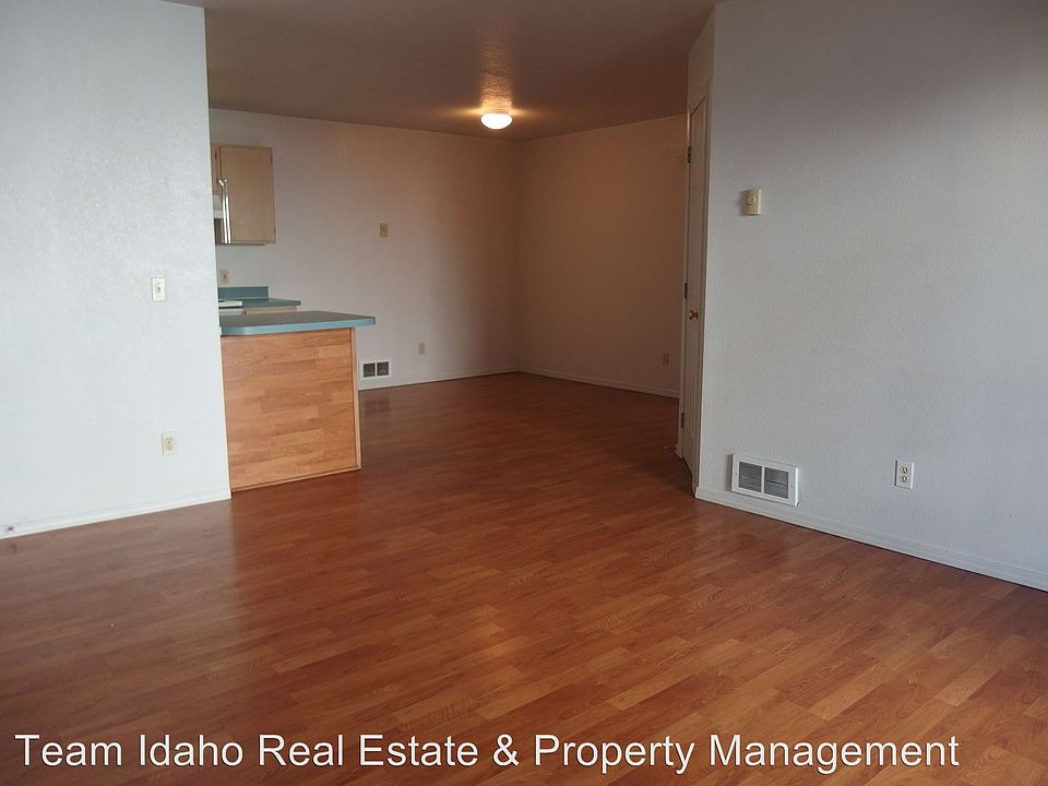 1st image of 1443 Northwood Dr APT 61