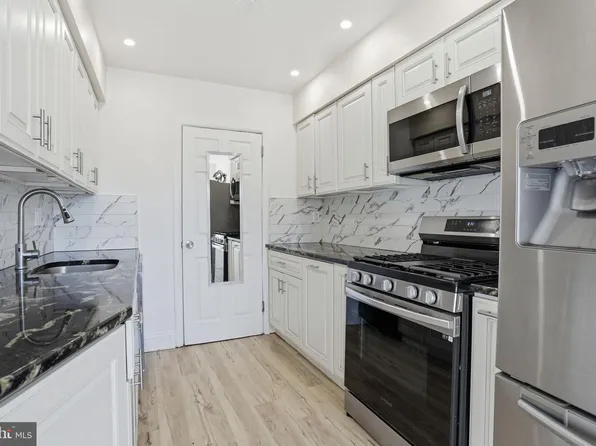 12135 Academy Rd Unit 42, Philadelphia, PA 19154