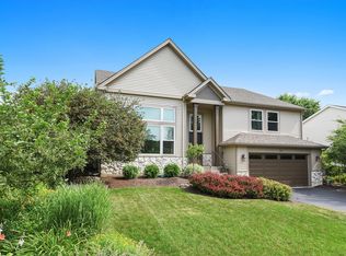 581 Sussex Ln, Algonquin, IL 60102