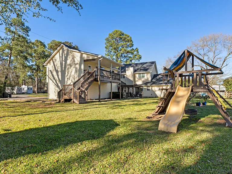 9123 Kerr Dr — Photo 66