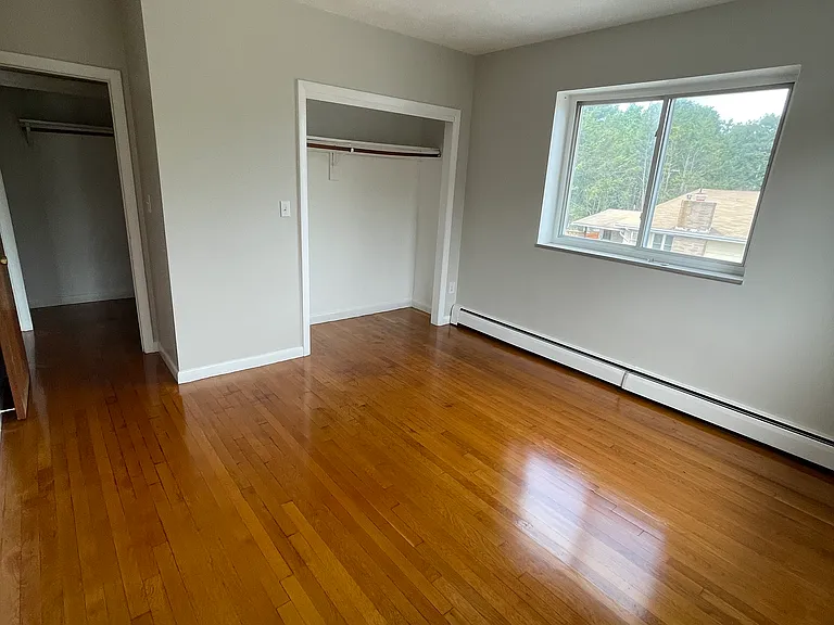 8 Carol Cir #205 — Photo 3
